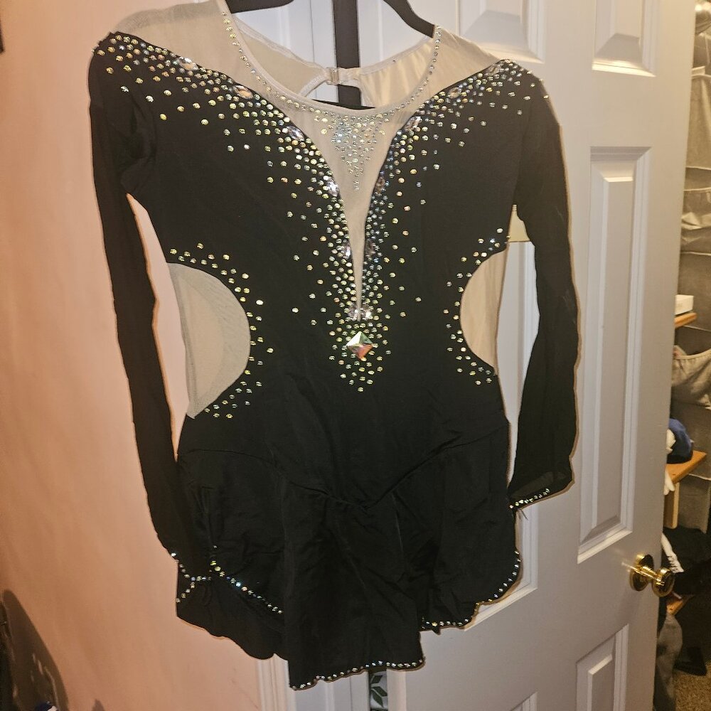Figure skating costume NWT womens size M